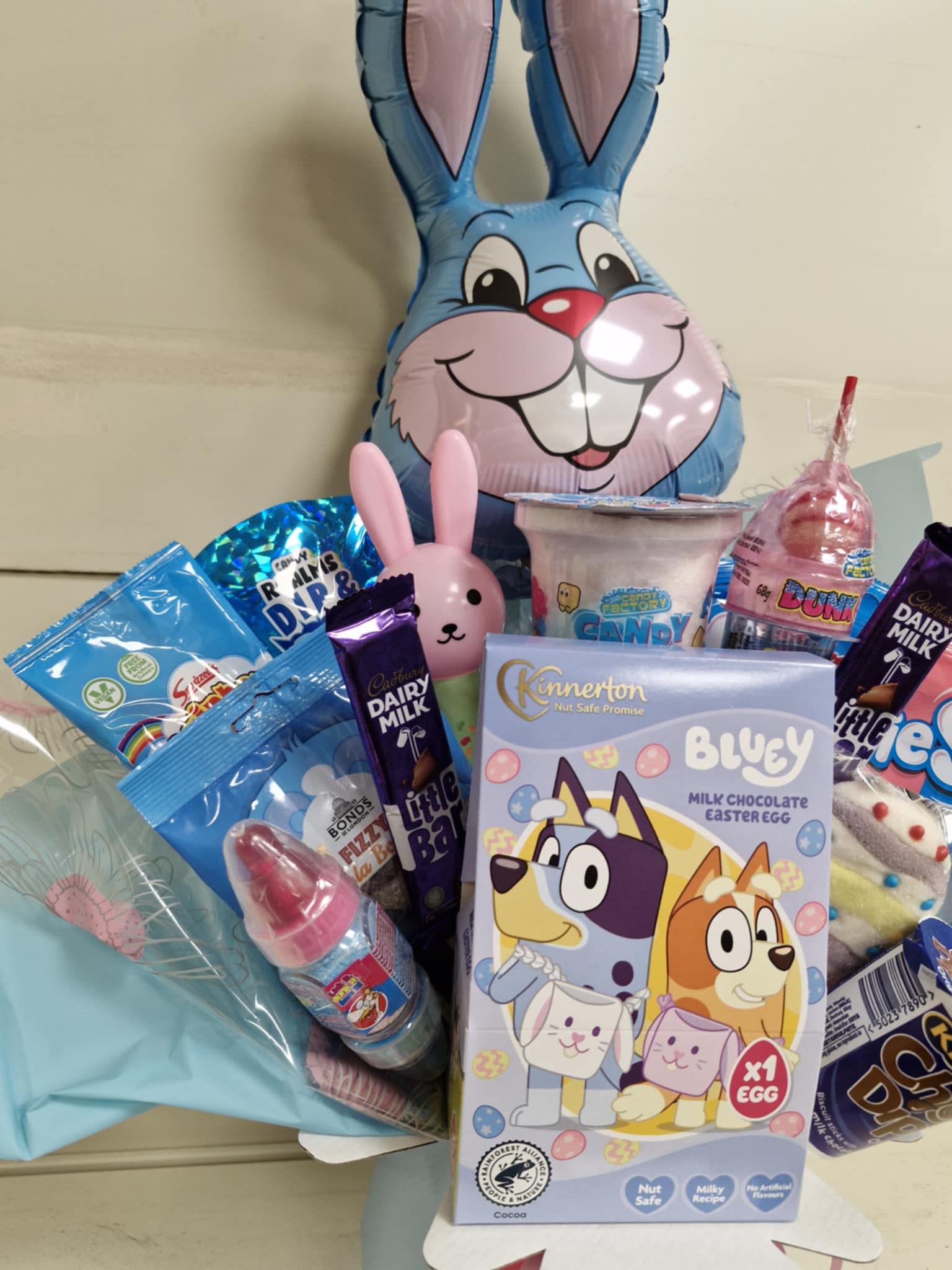 BLUEY Easter Egg Bouquet with Varying Chocolates and Sweets and Bunny BALLOON gift