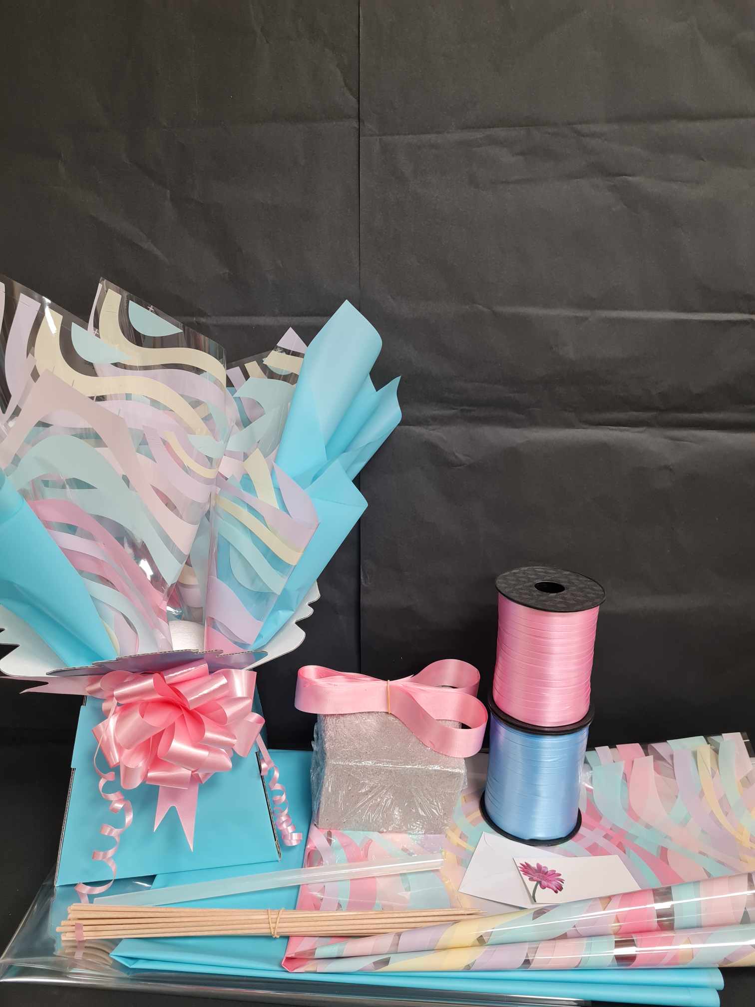 Pastel Blue &amp; Pink Chocolate Bouquet kit